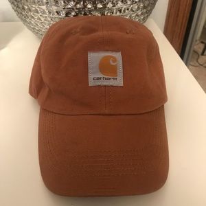 Carhartt Hat —> NWT